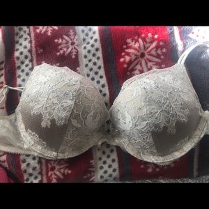 ❄️Victoria Secret white push-up bra❄️